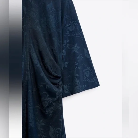 ZARA Elegant Flattering Navy Blue Jacquard Kimono Women's Dress Bell Sleeve $129 - Picture 7 of 7